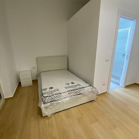 Homedil Palermo Bagian luar foto